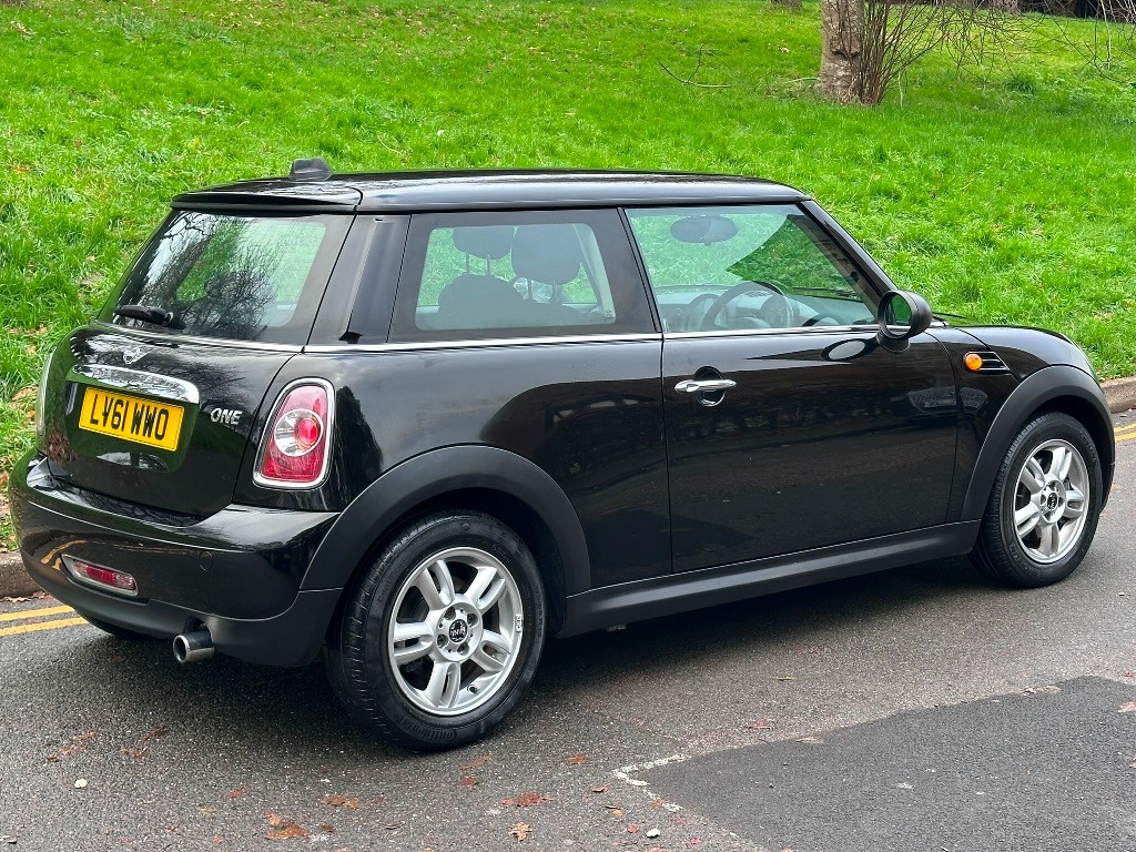 Used MINI Hatch 2011 for sale - 77019950: Photo 2
