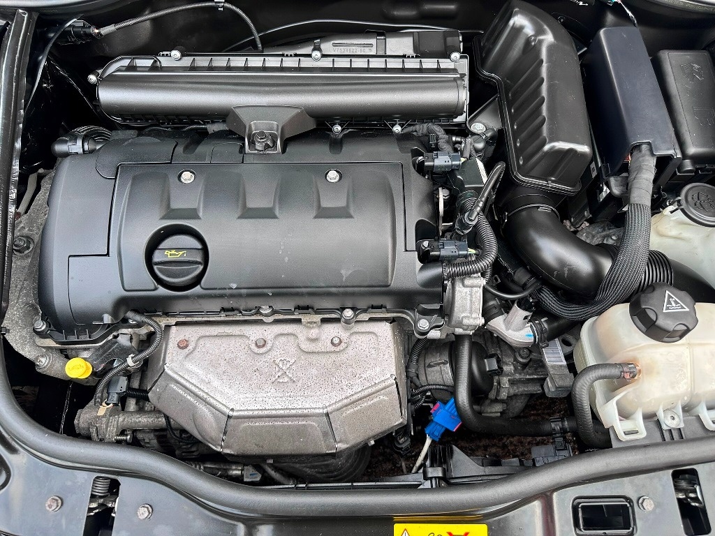 Used MINI Hatch 2011 for sale - 77019950: Photo 7