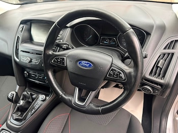 Used Ford Focus 2016 for sale - 79257670: Photo