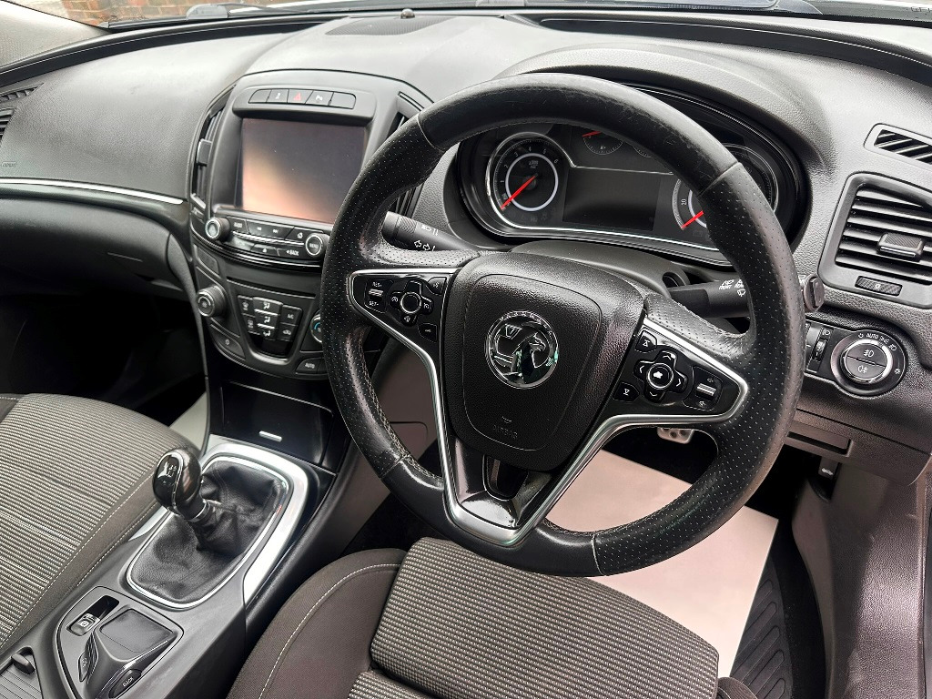 Used Vauxhall Insignia 2015 for sale - 77921030: Photo 3