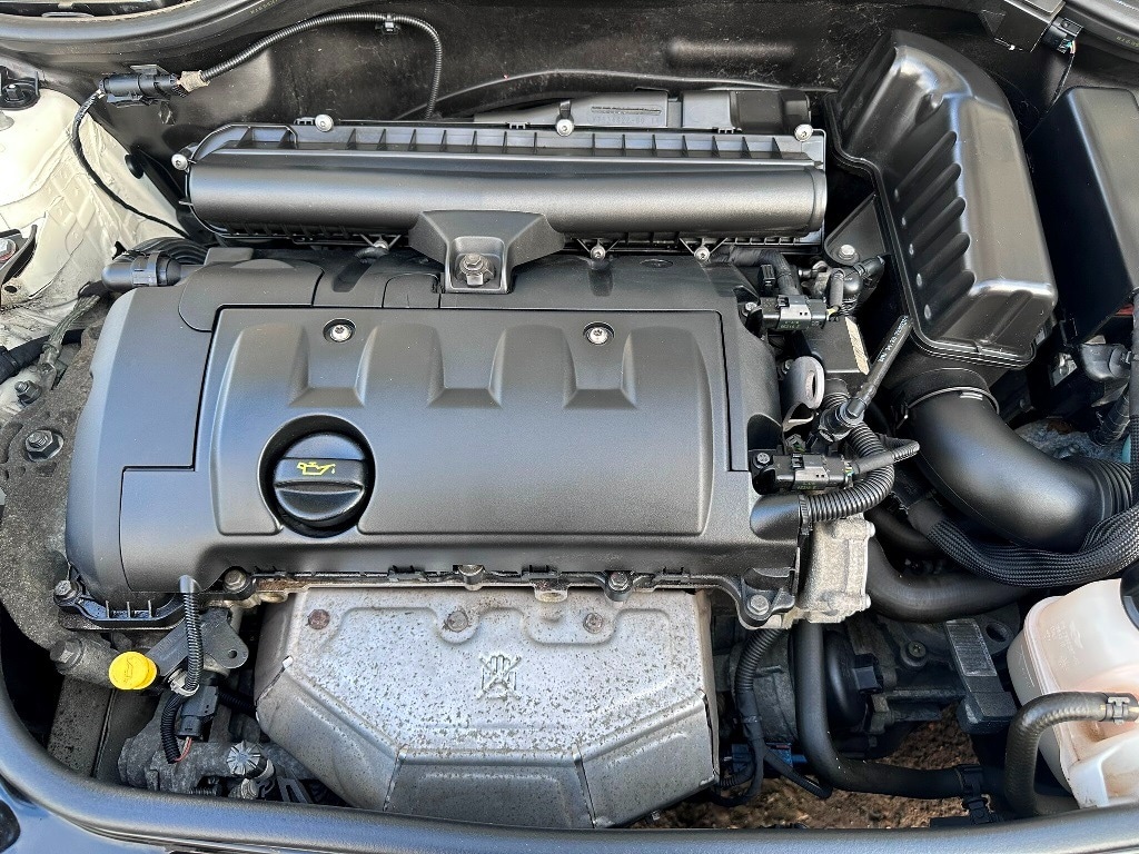 Used MINI Convertible 2010 for sale - 77019975: Photo 6