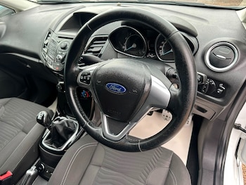 Used Ford Fiesta 2013 for sale - 75595430: Photo