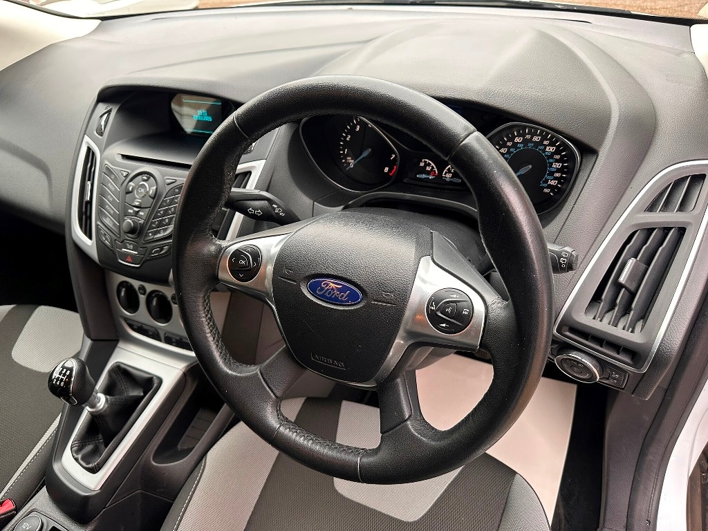 Used Ford Focus 2014 for sale - 77797827: Photo 3