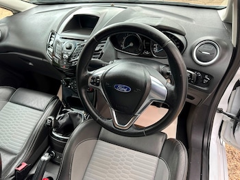 Used Ford Fiesta 2014 for sale - 75367113: Photo