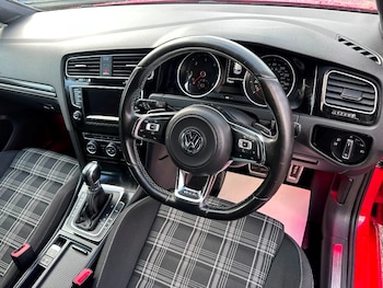 Used Volkswagen Golf 2014 for sale - 76835156: Photo