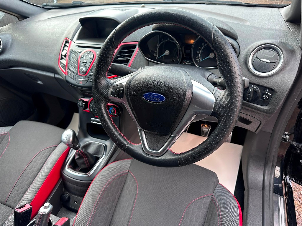 Used Ford Fiesta 2015 for sale - 78123368: Photo 3