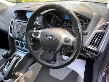 Used Ford Focus 2011 for sale - 78533341: Photo