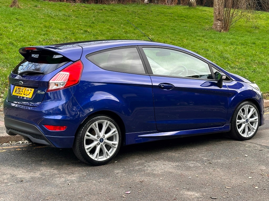 Used Ford Fiesta 2015 for sale - 77483242: Photo 2