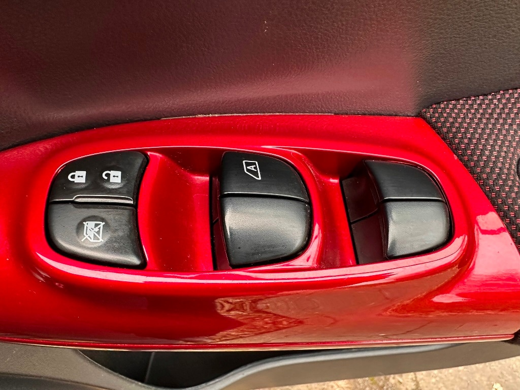 Used Nissan Juke 2015 for sale - 77920849: Photo 10