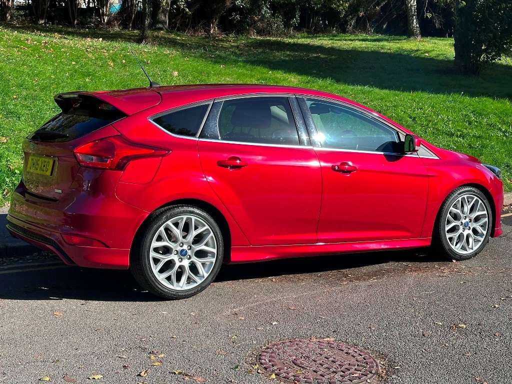 Used Ford Focus 2015 for sale - 76379455: Photo 2