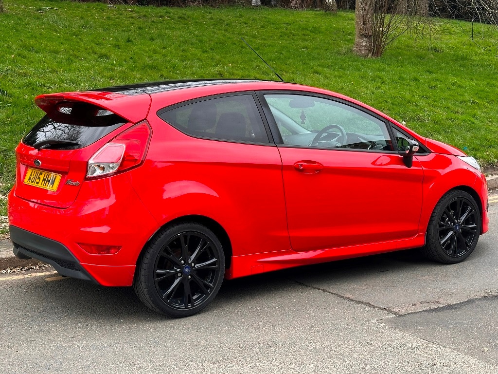 Used Ford Fiesta 2015 for sale - 77679714: Photo 2