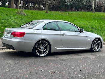 Used BMW 3 Series 2011 for sale - 77019981: Photo