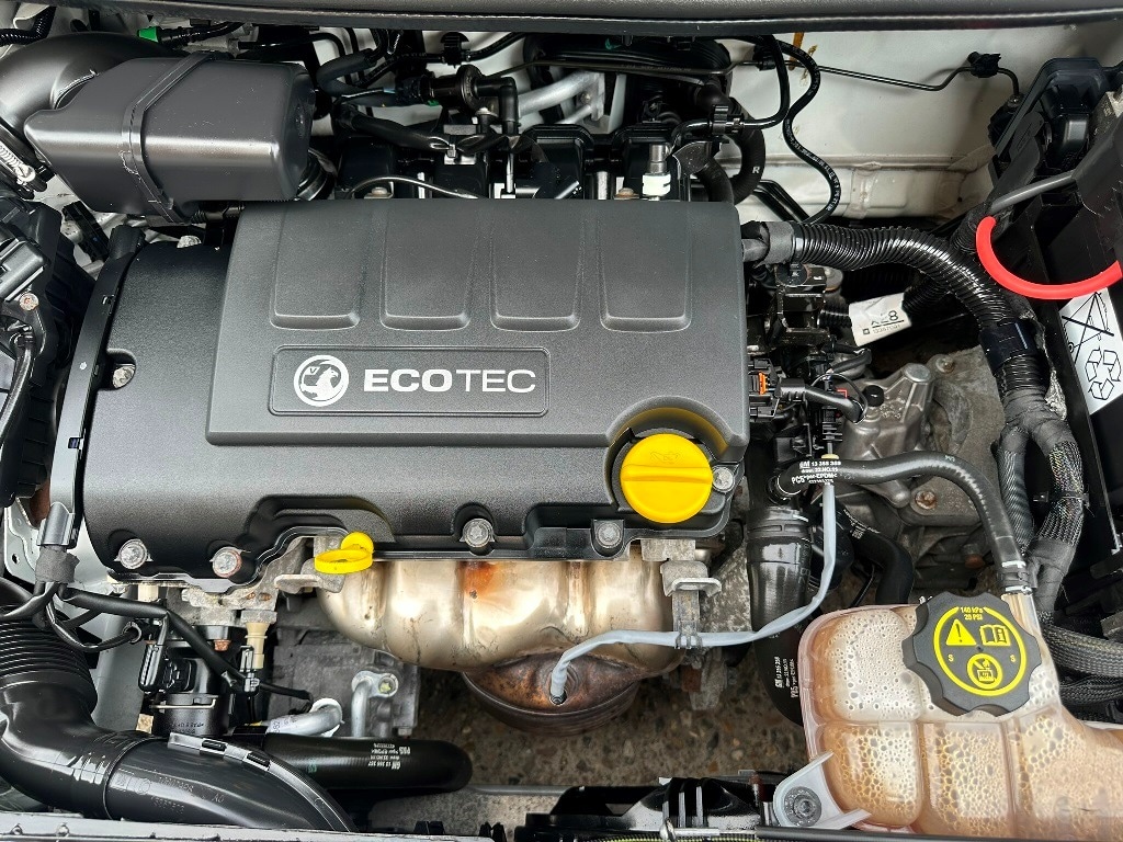 Used Vauxhall ADAM 2013 for sale - 76172098: Photo 6