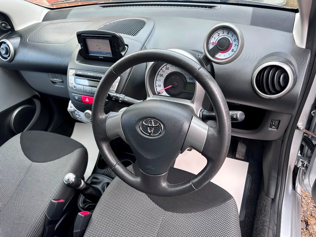 Used Toyota AYGO 2014 for sale - 76817605: Photo 3
