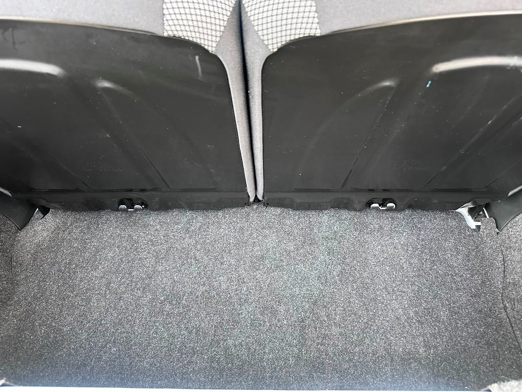 Used Toyota AYGO 2014 for sale - 76817605: Photo 5