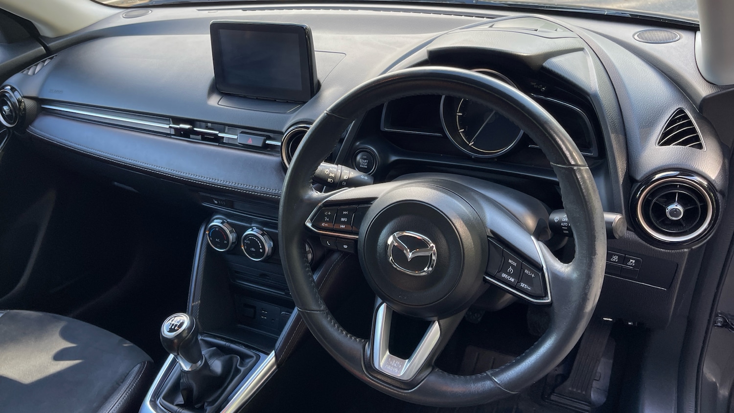 Used Mazda Mazda2 2018 for sale - 76030189: Photo 9