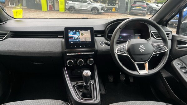 Used Renault Clio 2024 for sale - 76186949: Photo 11