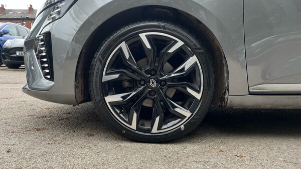 Used Renault Clio 2024 for sale - 76186949: Photo 17