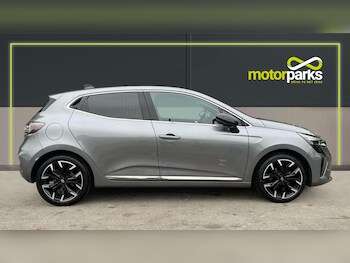 Used Renault Clio 2024 for sale - 76186949: Photo 2
