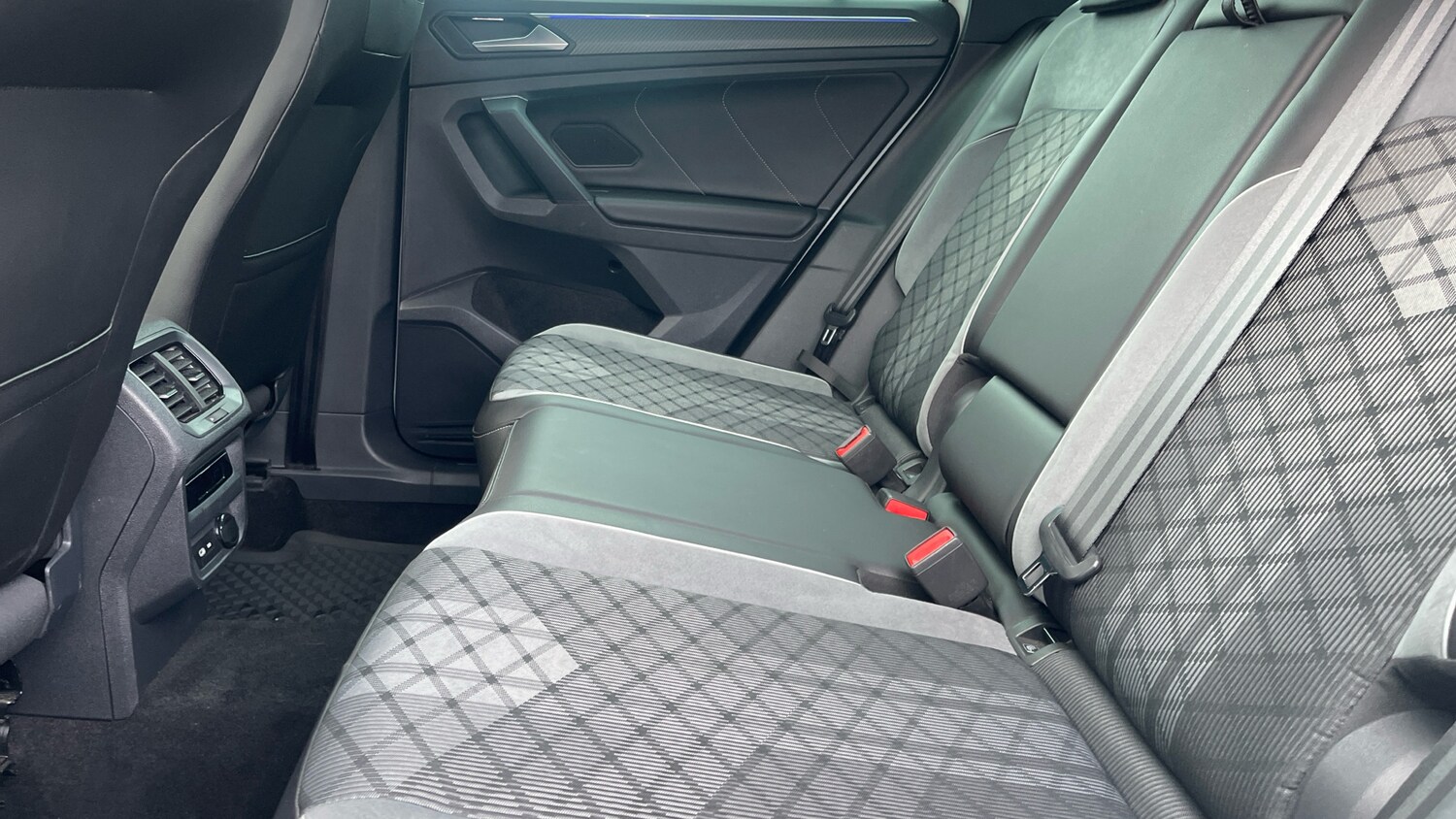 Used Volkswagen Tiguan for sale - 77694167: Photo 14