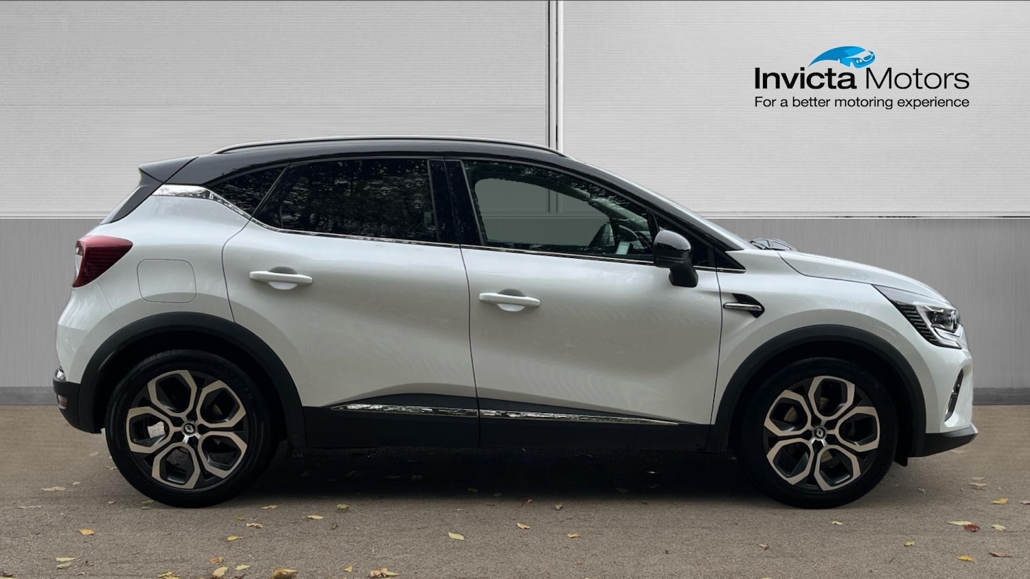 Used Renault Captur 2022 for sale - 76257894: Photo 2