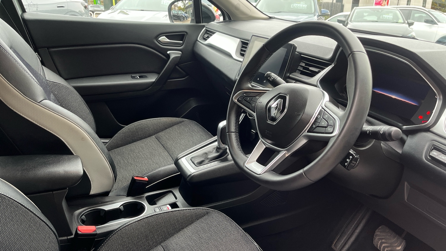 Used Renault Captur 2022 for sale - 76257894: Photo 9