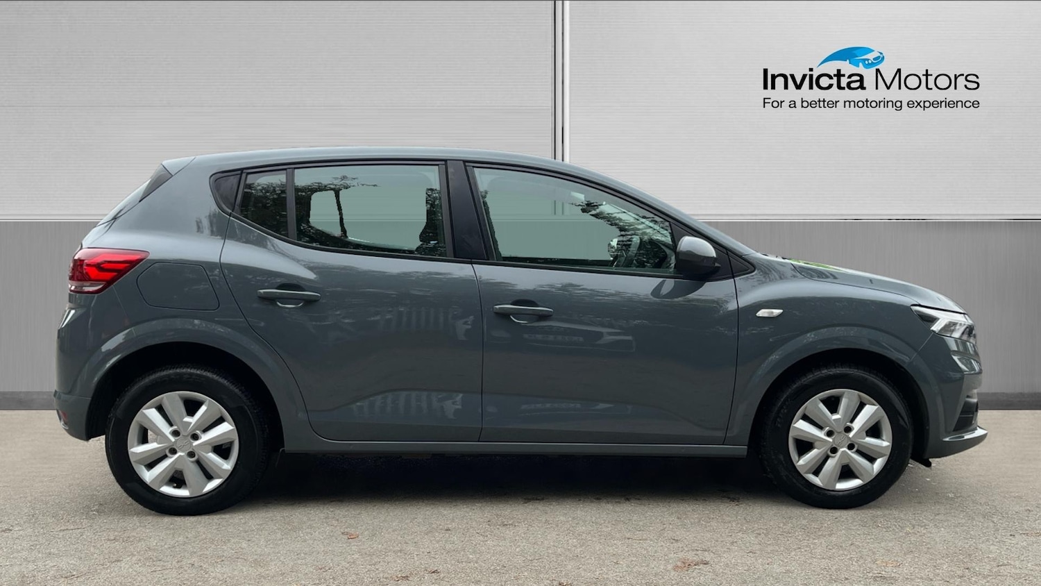 Used Dacia Sandero 2023 for sale - 76211643: Photo 2