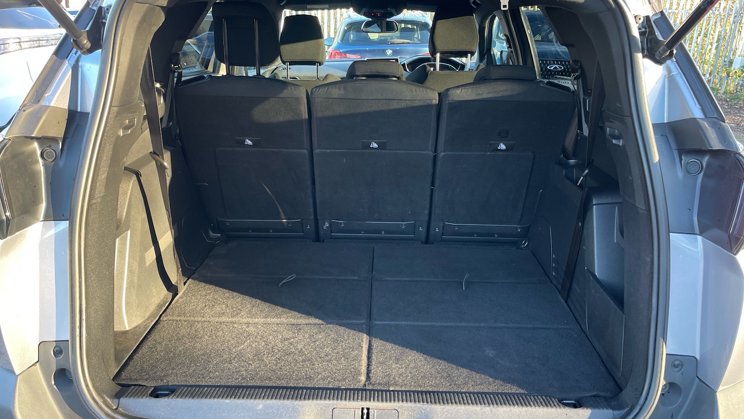 Used Peugeot 5008 2023 for sale - 76470931: Photo 15