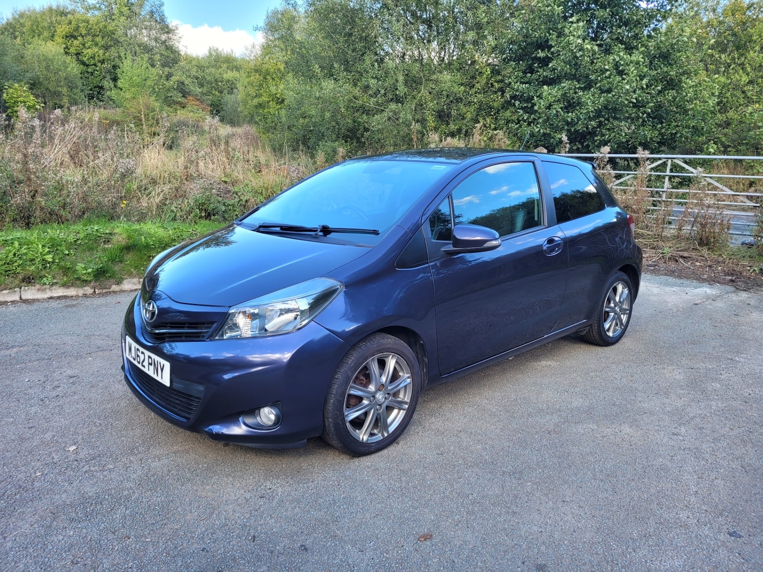 Used Toyota Yaris 2012 for sale - 76027965: Photo 17