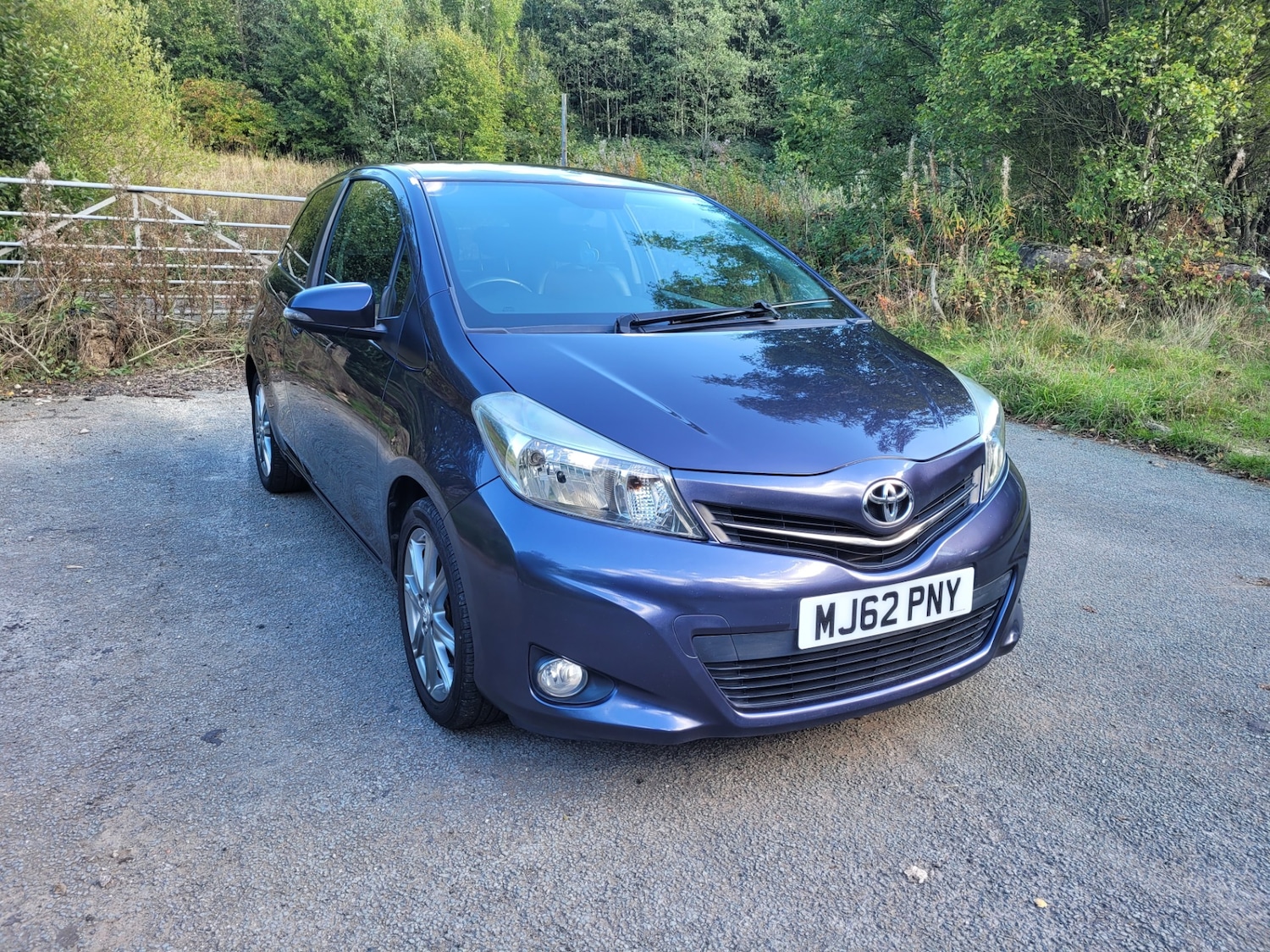 Used Toyota Yaris 2012 for sale - 76027965: Photo 4