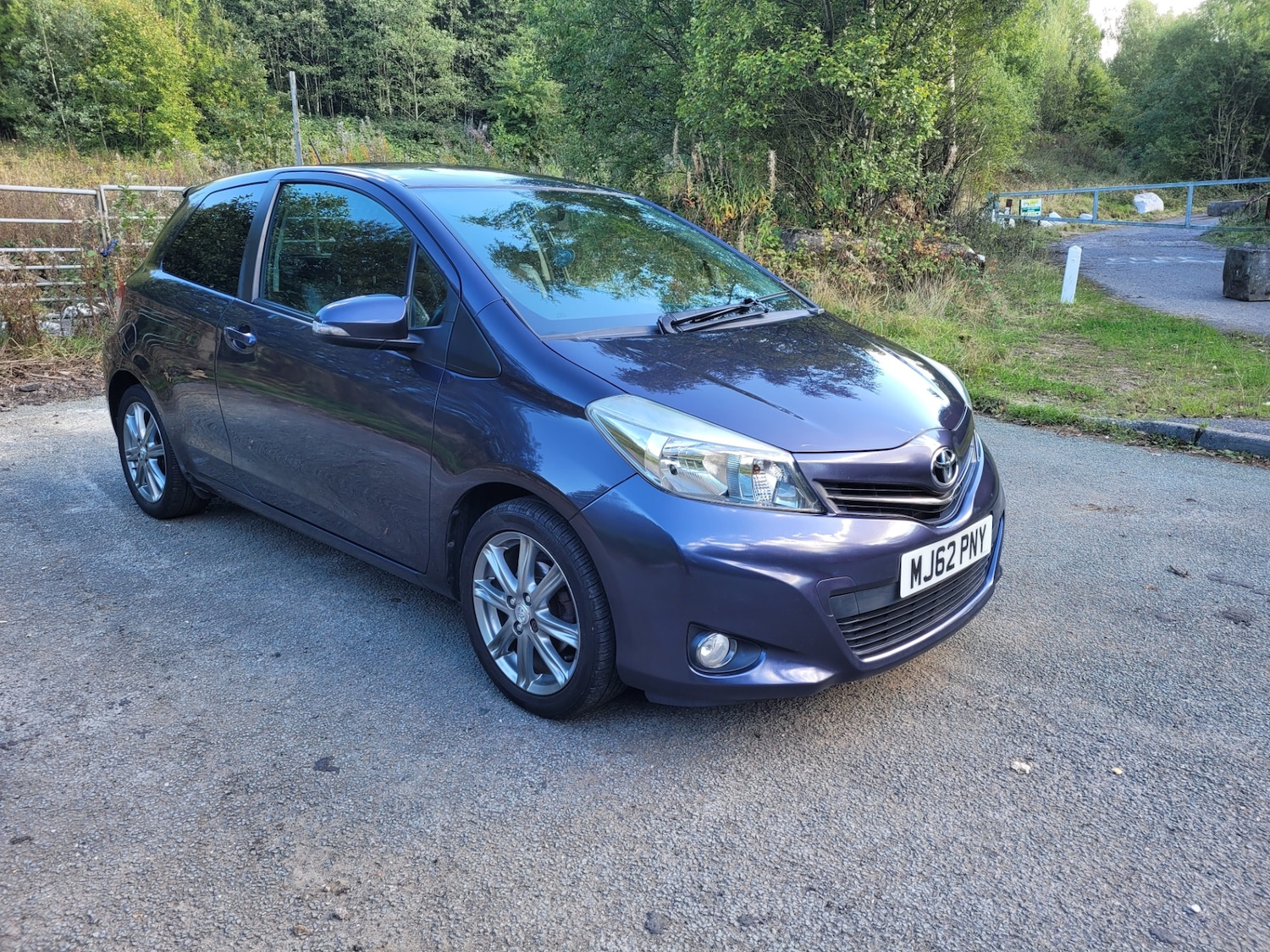 Used Toyota Yaris 2012 for sale - 76027965: Photo 5