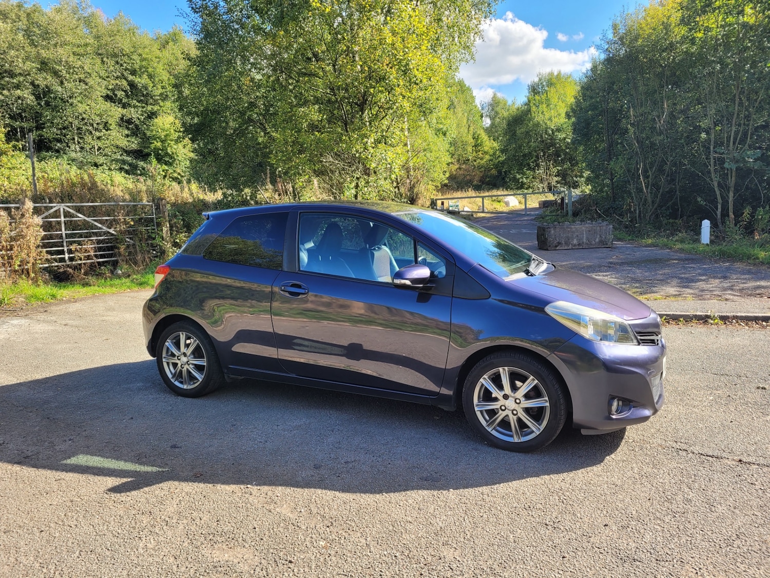 Used Toyota Yaris 2012 for sale - 76027965: Photo 8