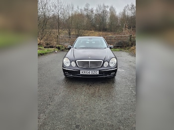 Used Mercedes-Benz E Class 2004 for sale - 77190326: Photo