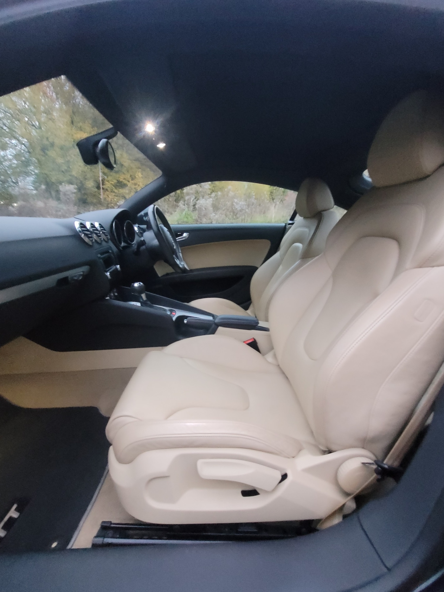 Used Audi TT 2010 for sale - 76454962: Photo 35