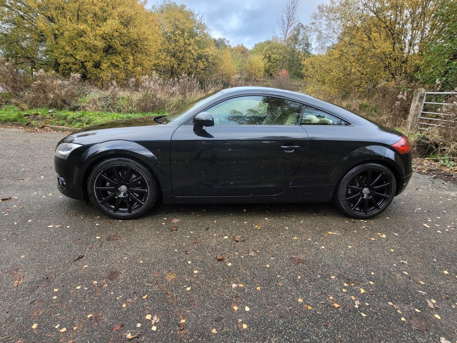 Used Audi TT 2010 for sale - 76454962: Photo 6