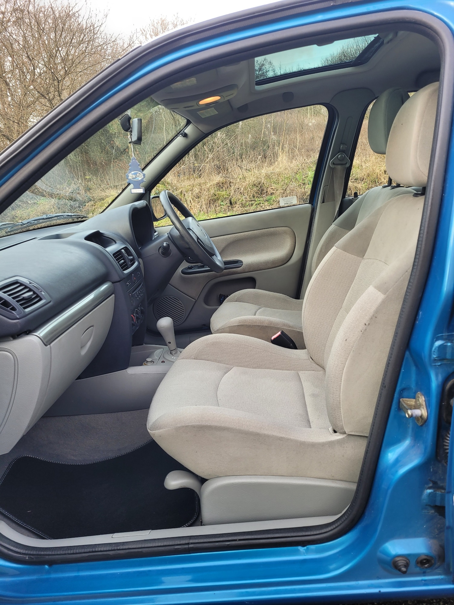 Used Renault Clio 2002 for sale - 77261434: Photo 18