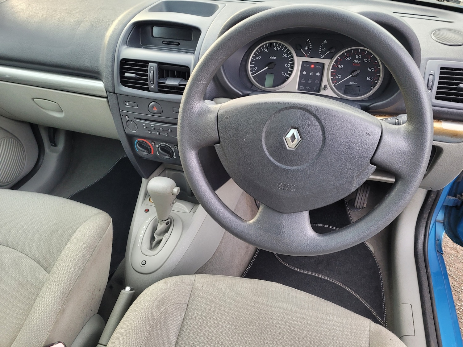 Used Renault Clio 2002 for sale - 77261434: Photo 25