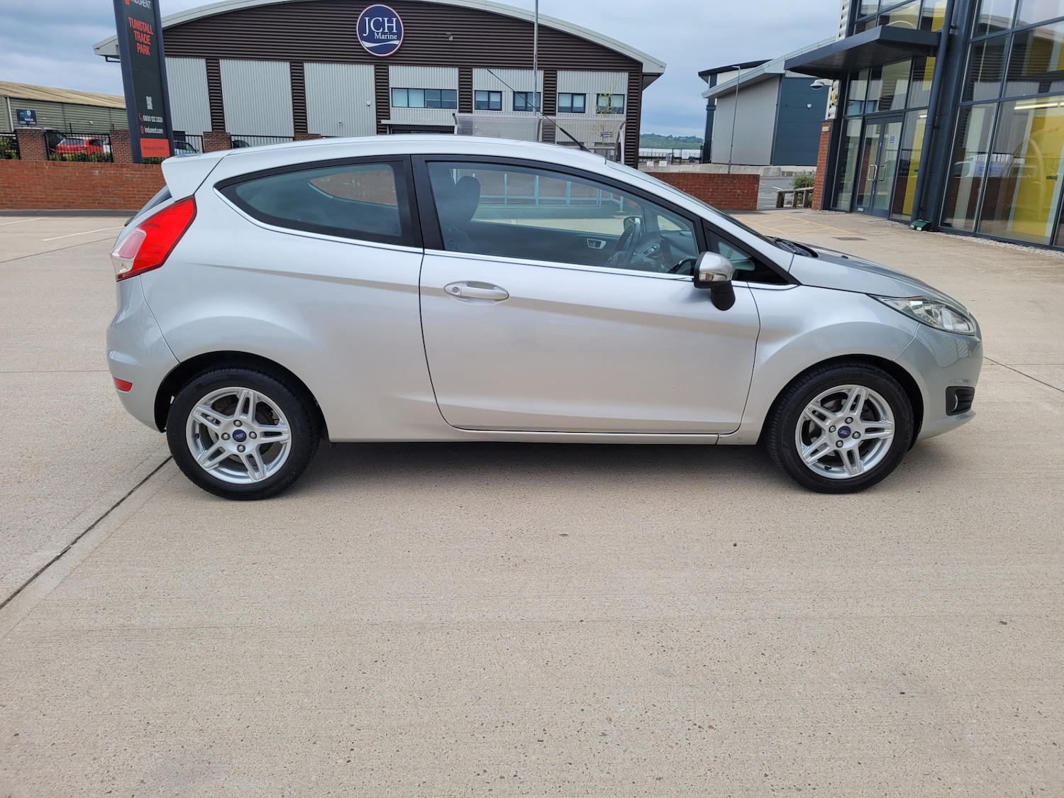 Used Ford Fiesta 2013 for sale - 75429624: Photo 6
