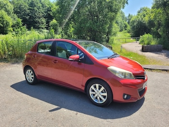 Used Toyota Yaris 2011 for sale - 79001756: Photo