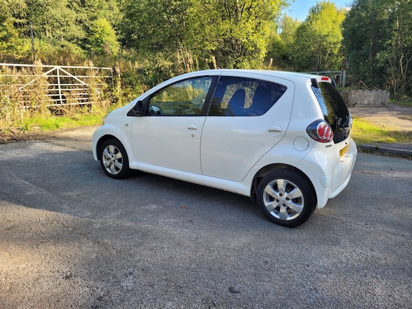 Used Toyota AYGO 2013 for sale - 76024251: Photo 15