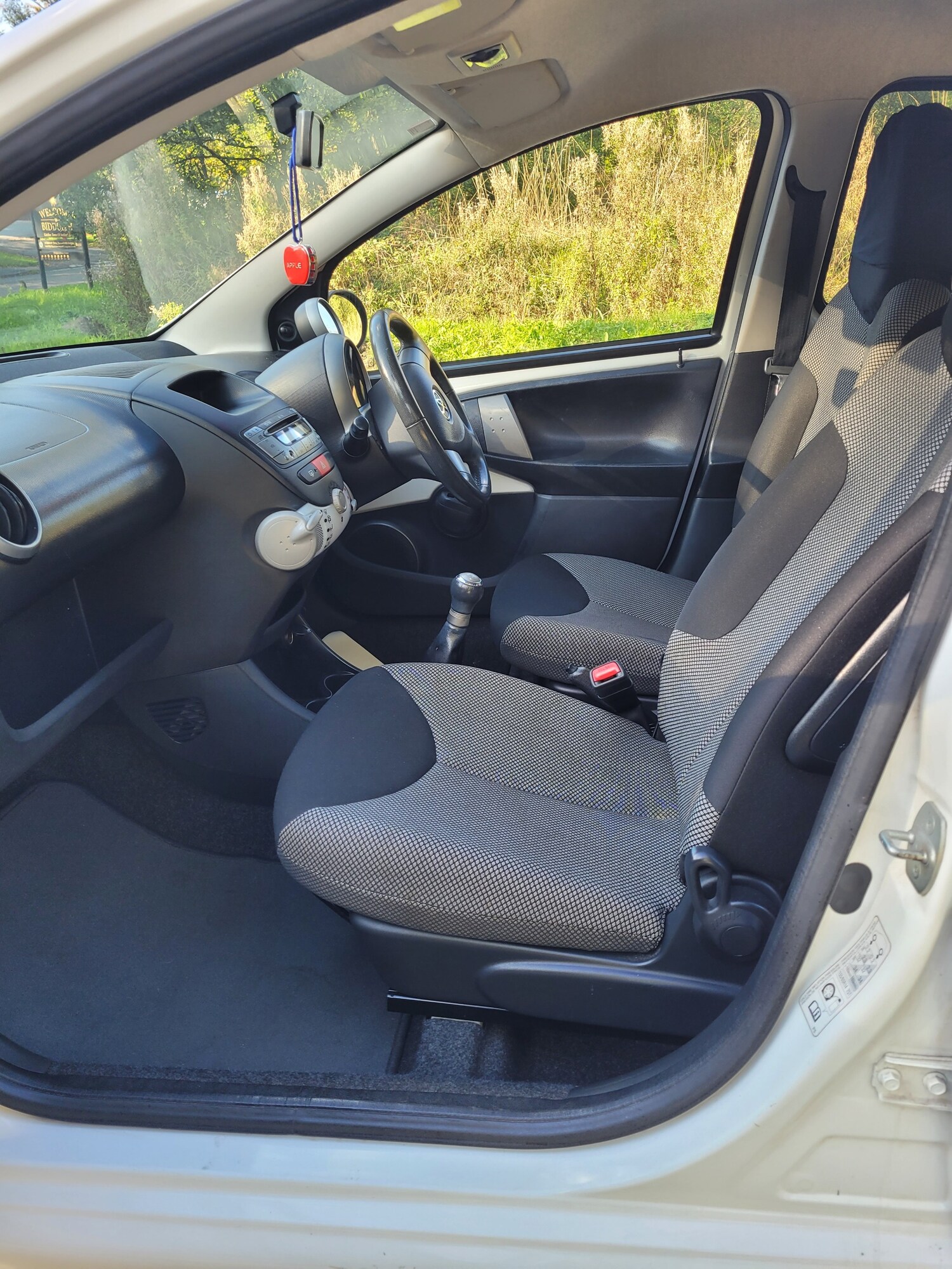 Used Toyota AYGO 2013 for sale - 76024251: Photo 20