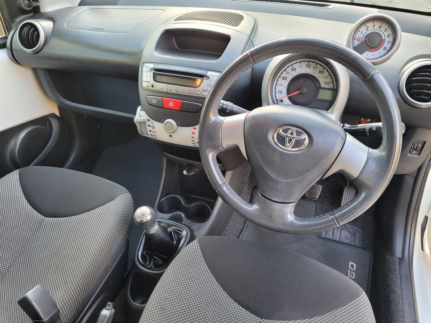 Used Toyota AYGO 2013 for sale - 76024251: Photo 23