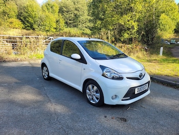 Used Toyota AYGO 2013 for sale - 76024251: Photo 3