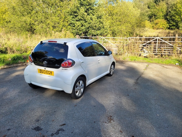 Used Toyota AYGO 2013 for sale - 76024251: Photo 8