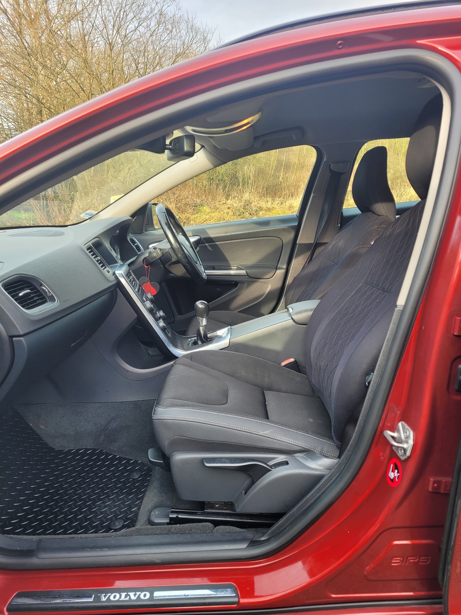 Used Volvo V60 2013 for sale - 77198339: Photo 16