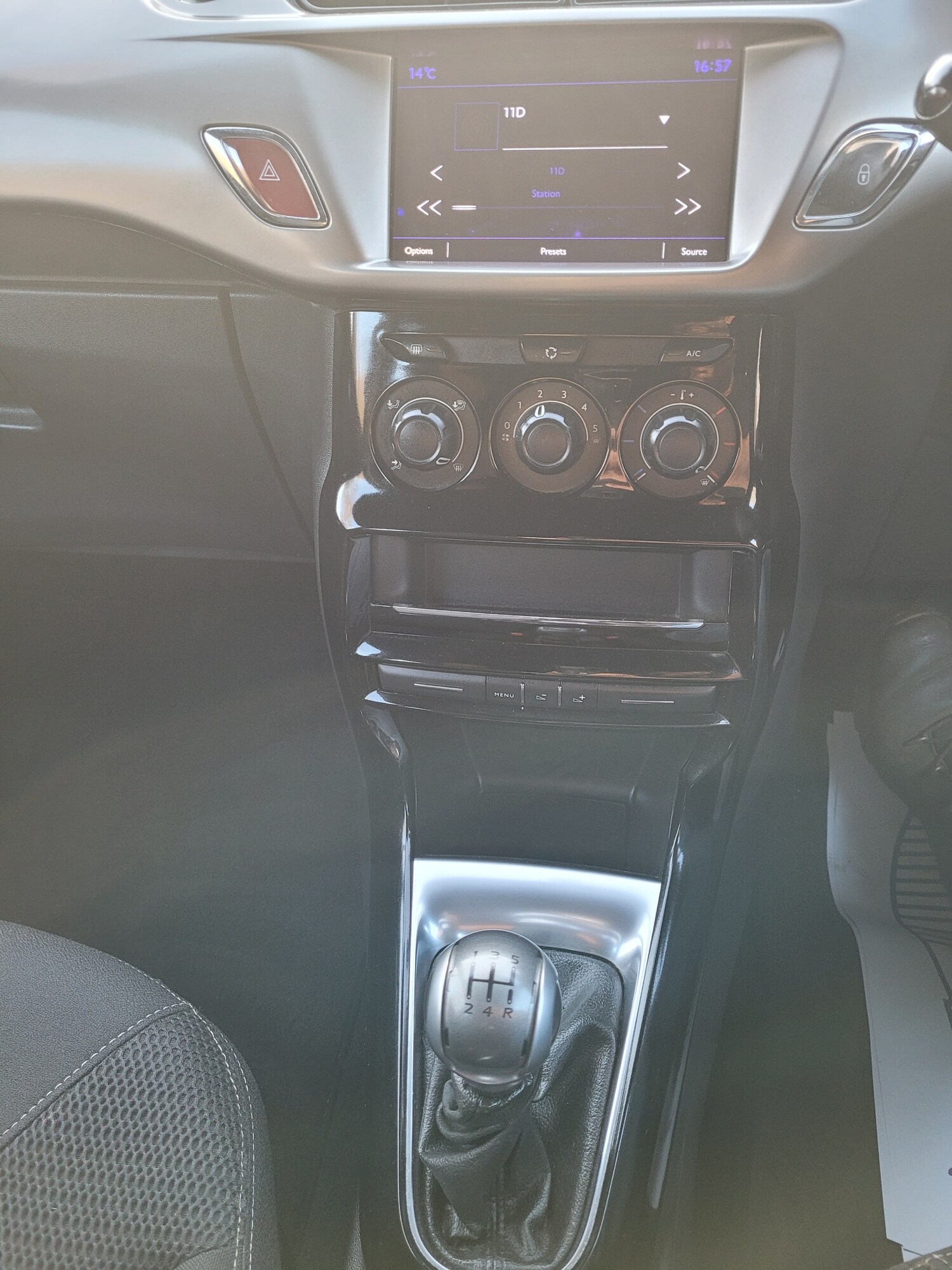 Used DS Automobiles DS 3 2017 for sale - 77750421: Photo 27