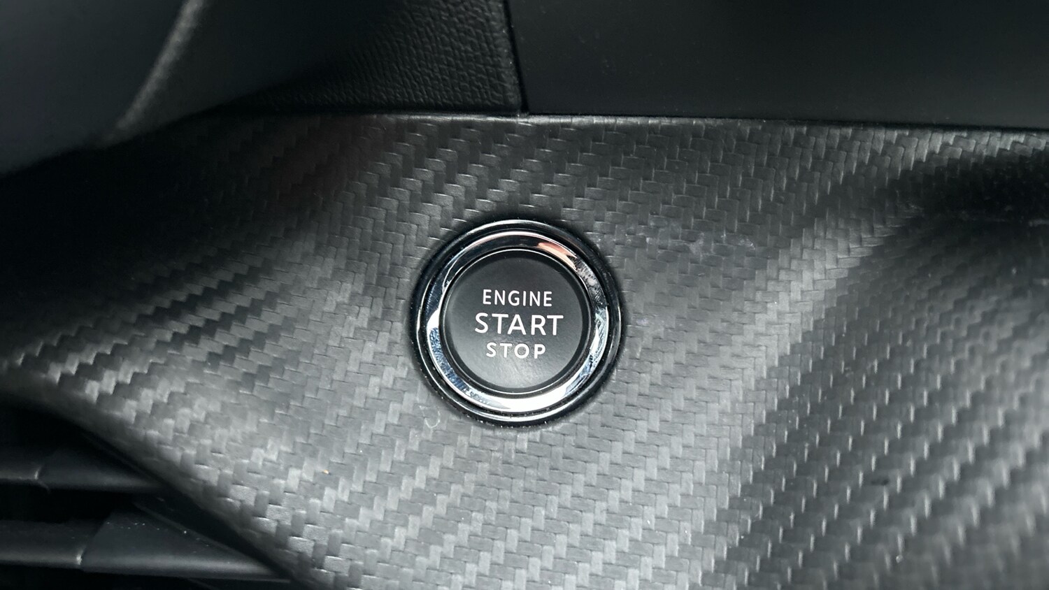 Used Peugeot 208 2022 for sale - 77268705: Photo 38