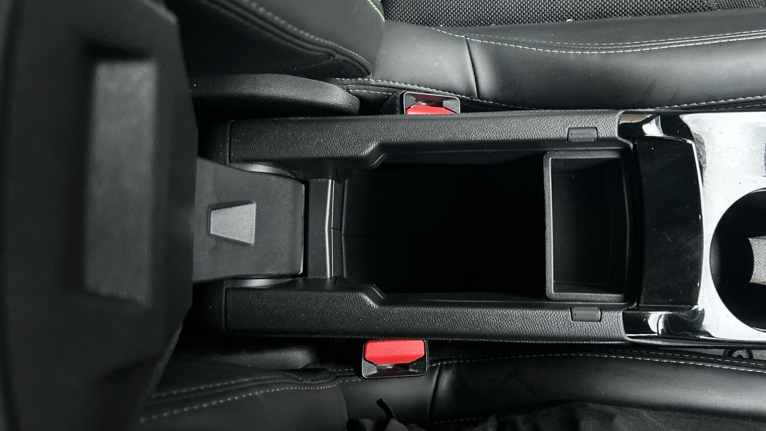 Used Peugeot 208 2022 for sale - 77268705: Photo 40