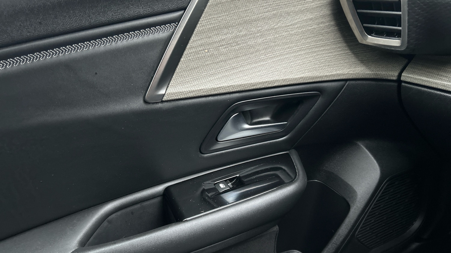 Used Citroen C5 X 2023 for sale - 77009465: Photo 39