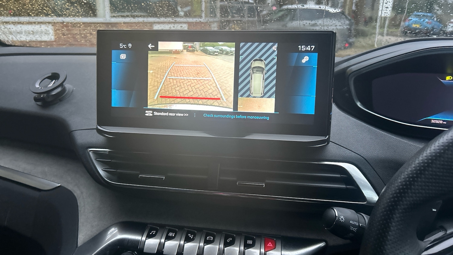 Used Peugeot 5008 2023 for sale - 77145132: Photo 30